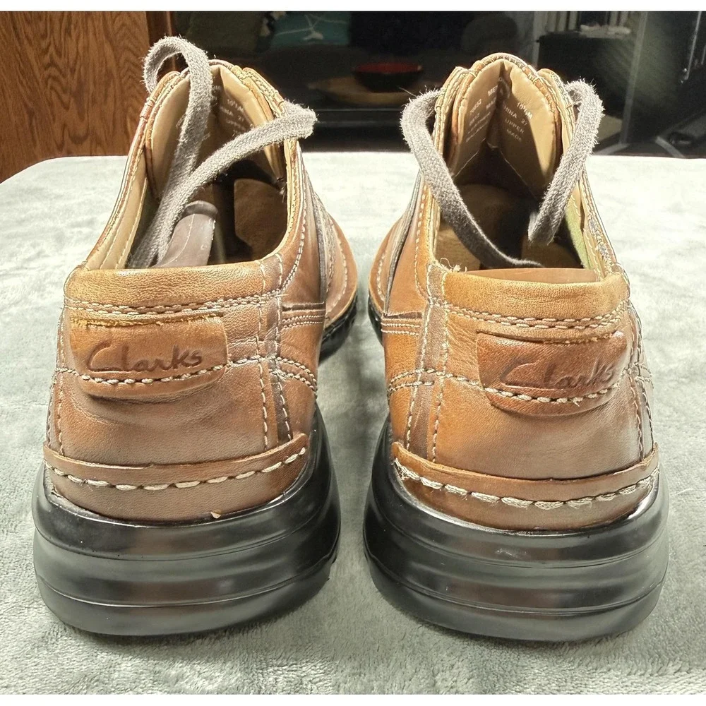 Clarks Shoes Mens Size 10.5 Brown Leather Lace Up Casual Comfort Sneaker 70852